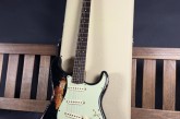 Fender Custom Shop 63 Stratocaster Super Heavy Relic SUper Faded Aged Black-7.jpg